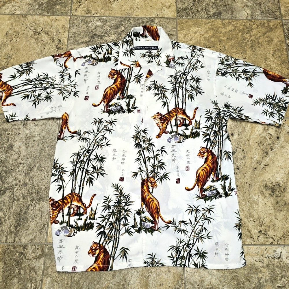 Box Office Island Tropical Tiger Bamboo Button-Down Shirt - Size M